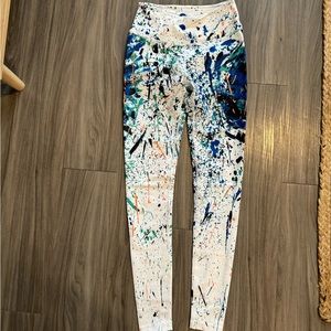 Bandier splatter paint legging